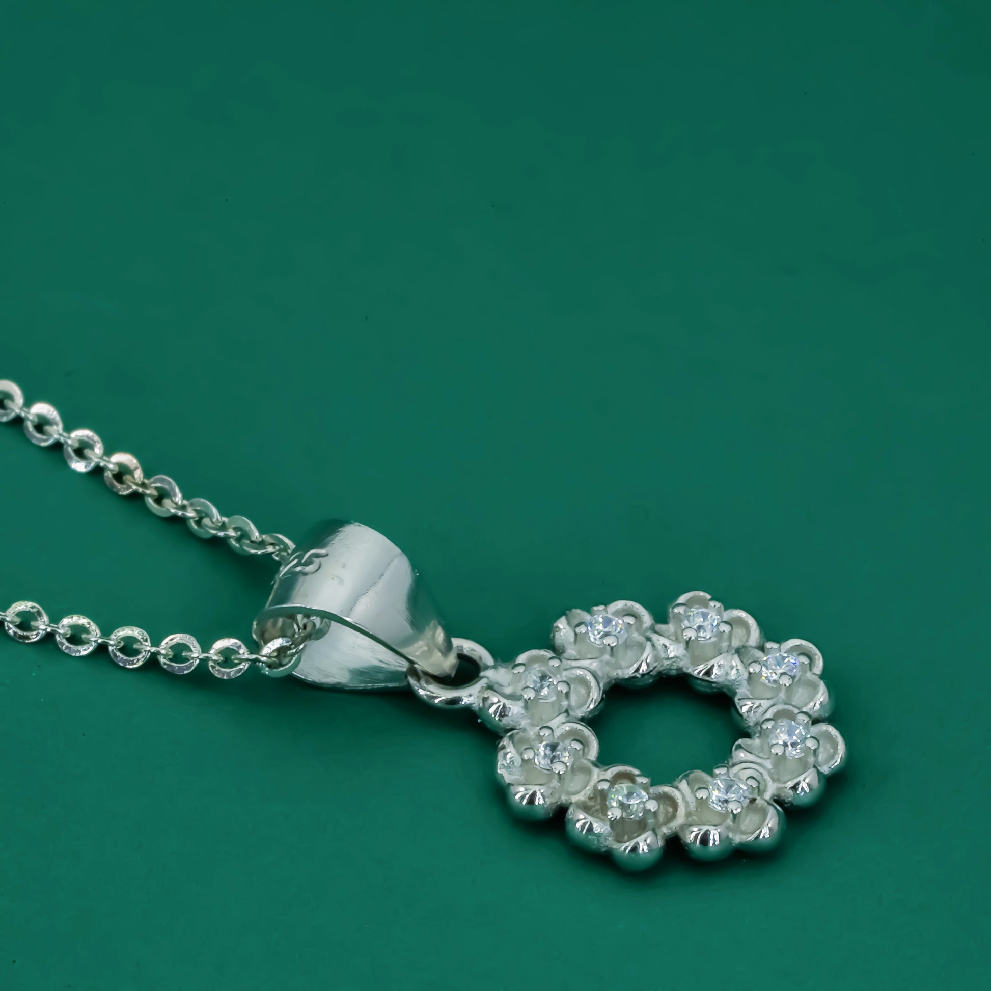 Floral Halo Pendant Necklace β 925 Sterling Silver with Zircon Accents - Zentara Jewels