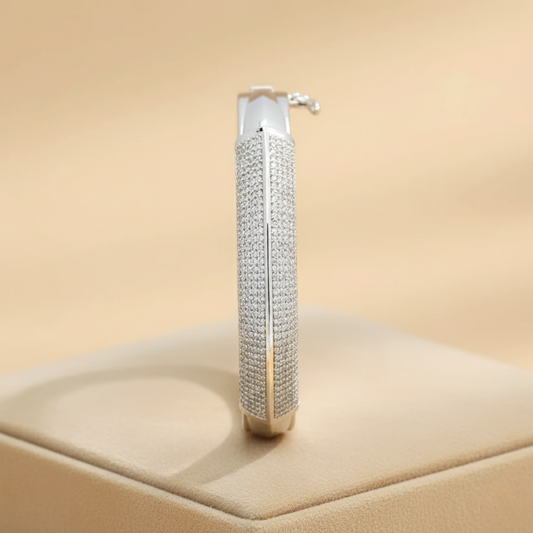 DualGlint Kada – Twin Row 925 Silver Spark Elegance