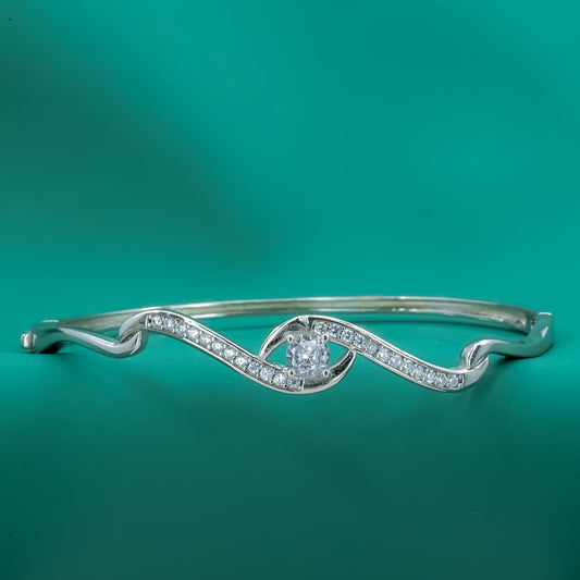 Wave Twist Solitaire Bracelet – Elegant Zircon Bangle in Sterling Silver for Women - Zentara Jewels