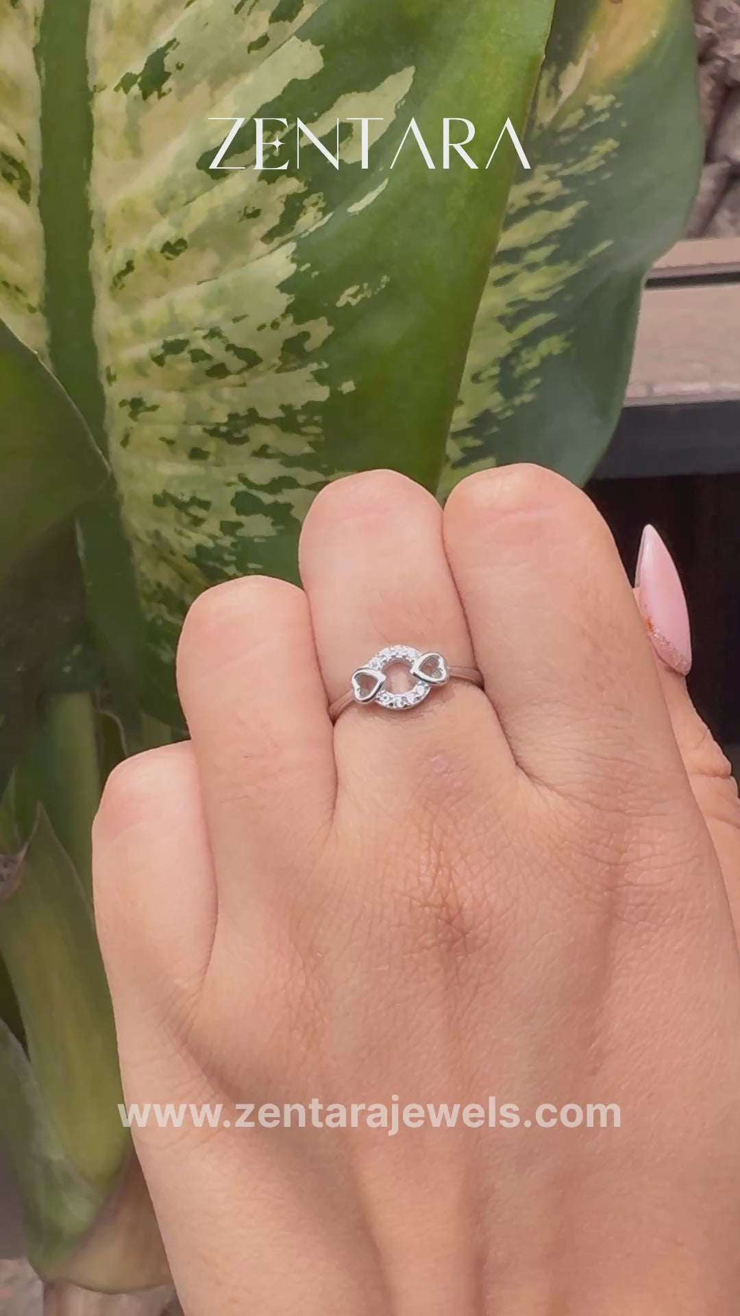 Eternelle 925 Silver Twin Heart Halo Ring