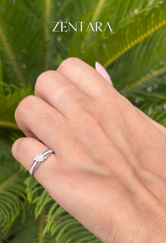 Petal Radiance 925 Sterling Silver Ring - Zentara Jewels