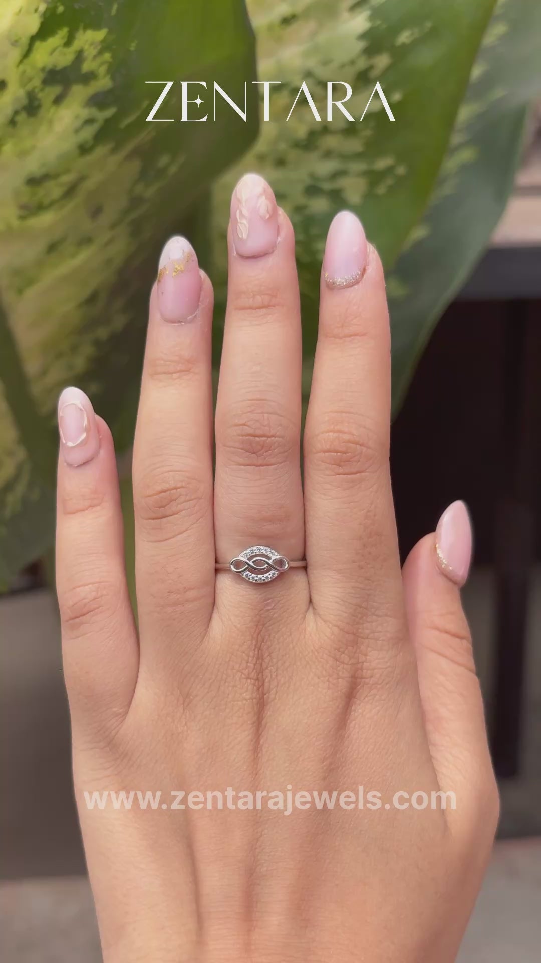 Infinity Glow 925 Silver Promise Ring