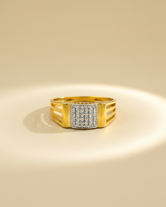 Elegant Split-Side Gold Vermeil Ring