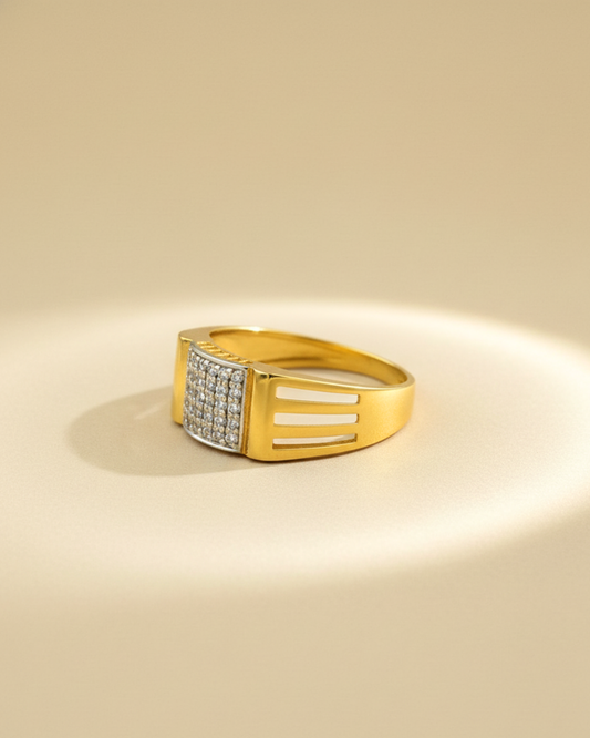 Elegant Split-Side Gold Vermeil Ring