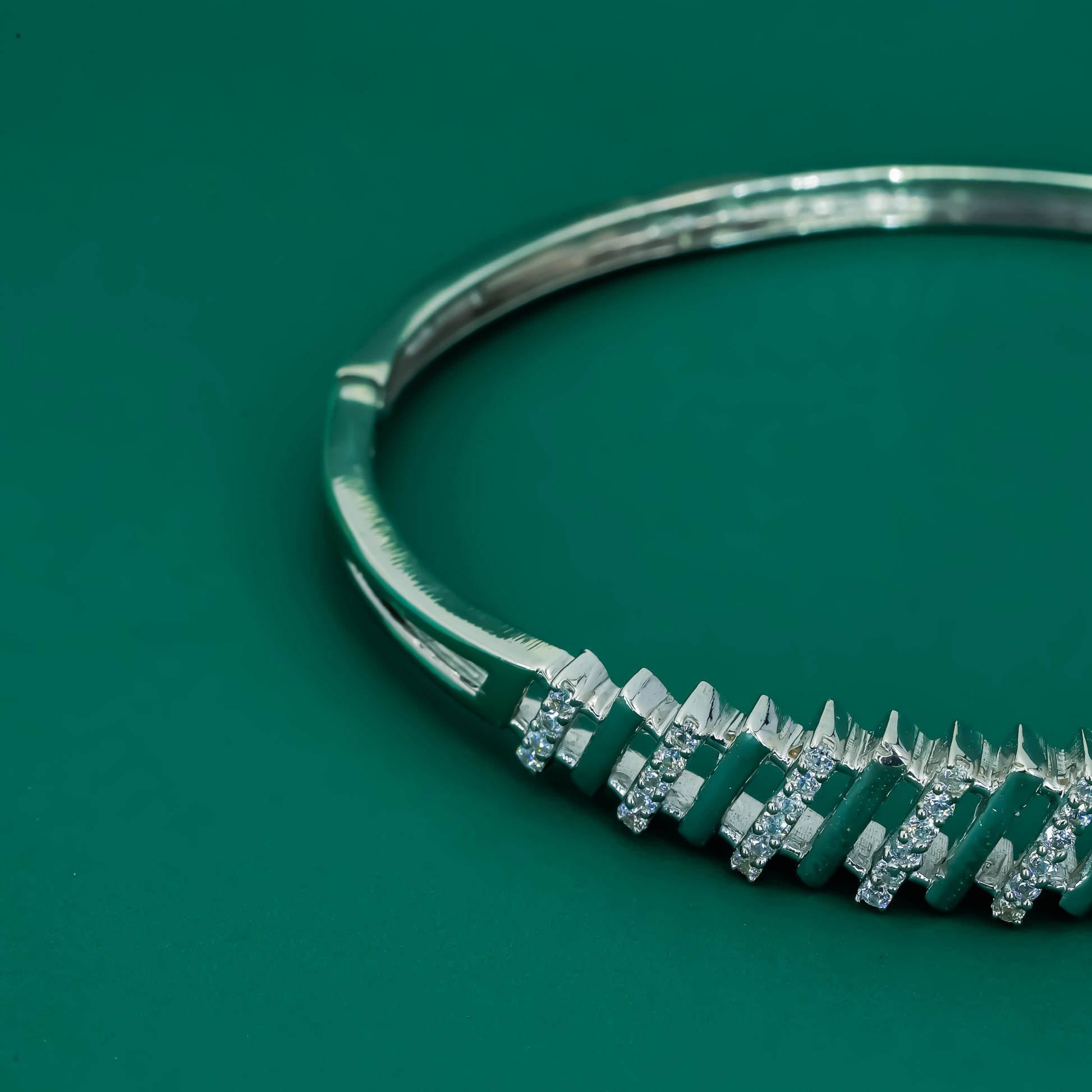 Chevron Spark 925 Silver Zircon Kada for Women - Zentara Jewels