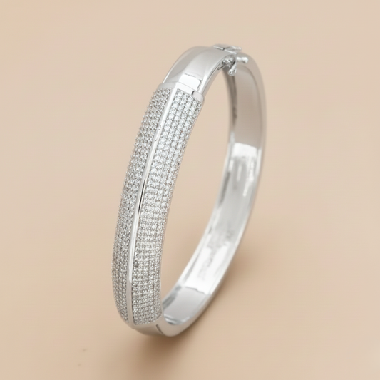 DualGlint Kada – Twin Row 925 Silver Spark Elegance